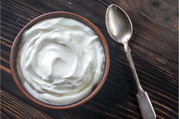 bol de yaourt, fromage blanc, skyr vu du dessus